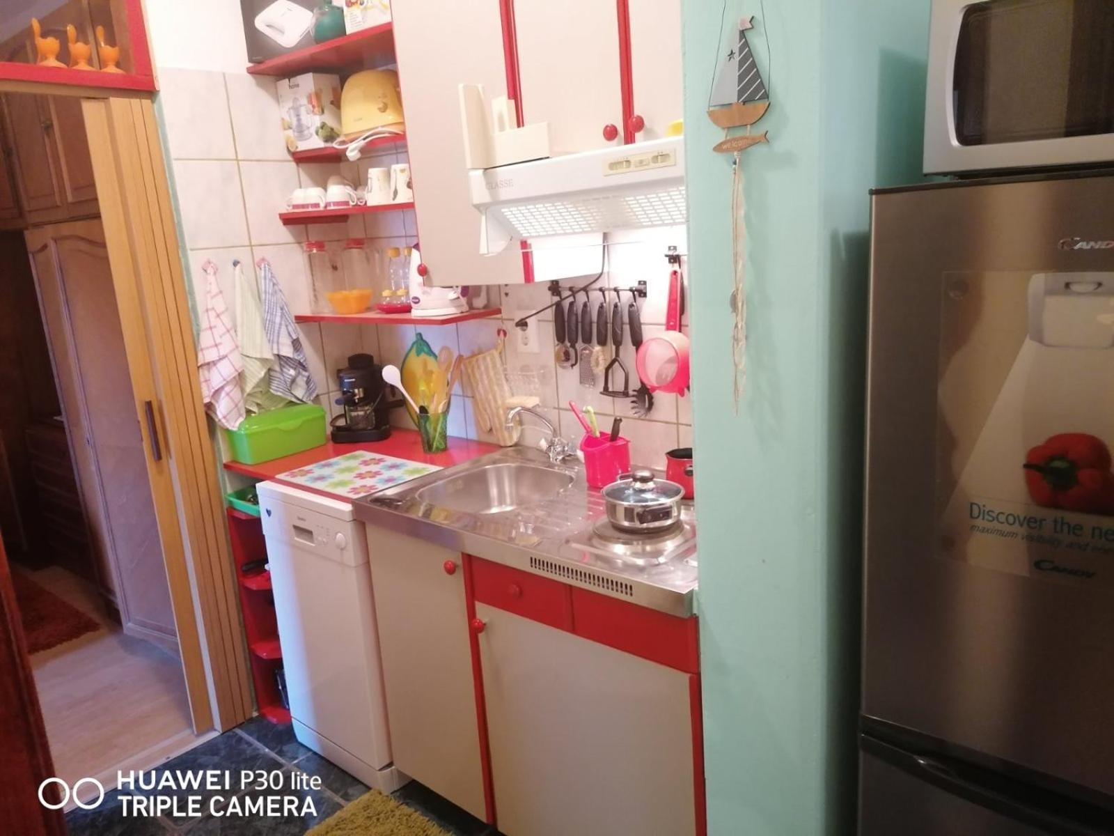 Apartmani Zute Račišće Ruang foto